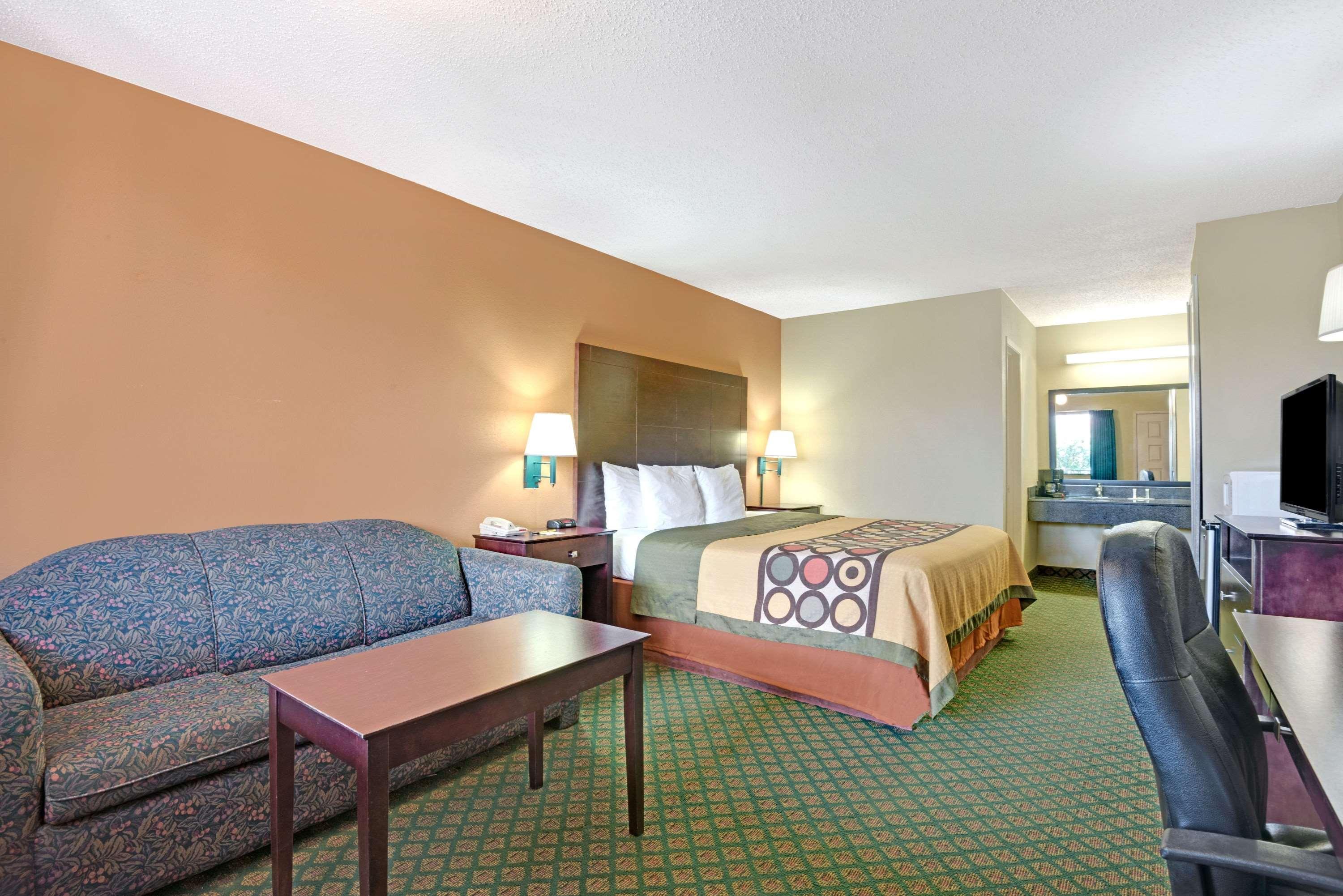 Super 8 By Wyndham Universal City Extérieur photo