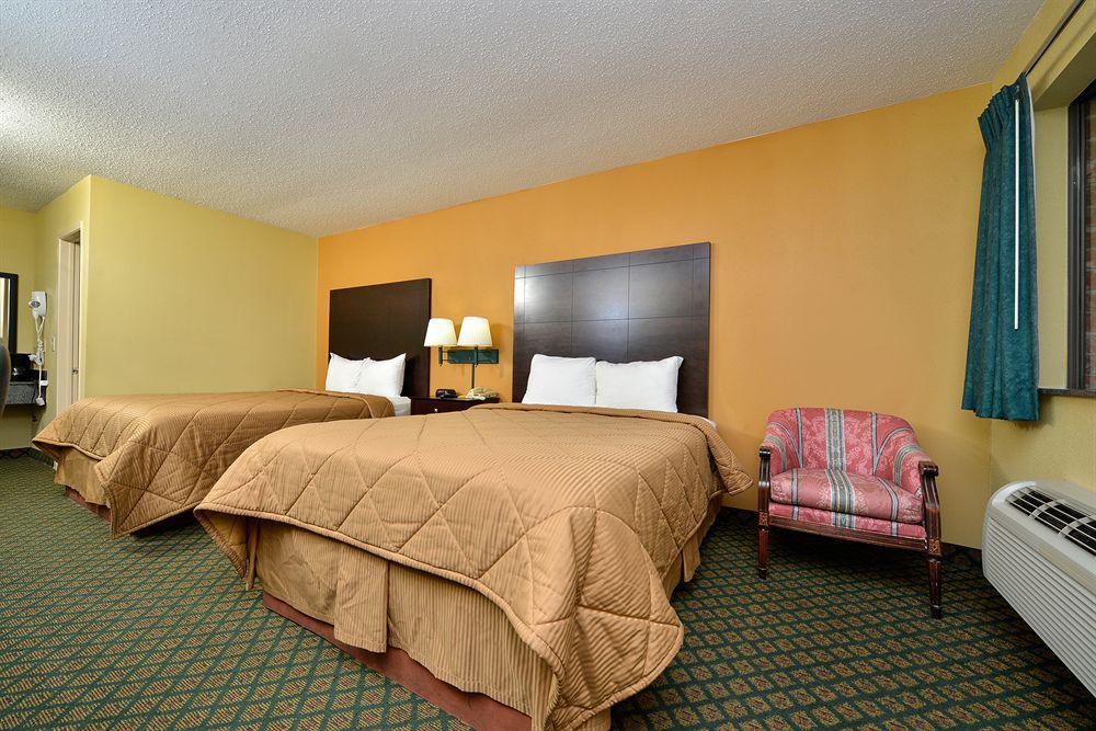 Super 8 By Wyndham Universal City Extérieur photo